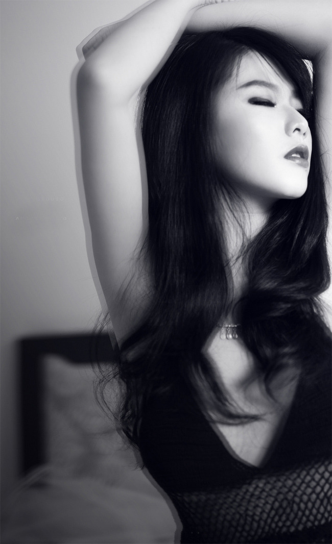 除衫女郎